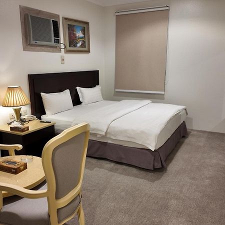Al Furat Madayin Hotel Ριάντ Εξωτερικό φωτογραφία
